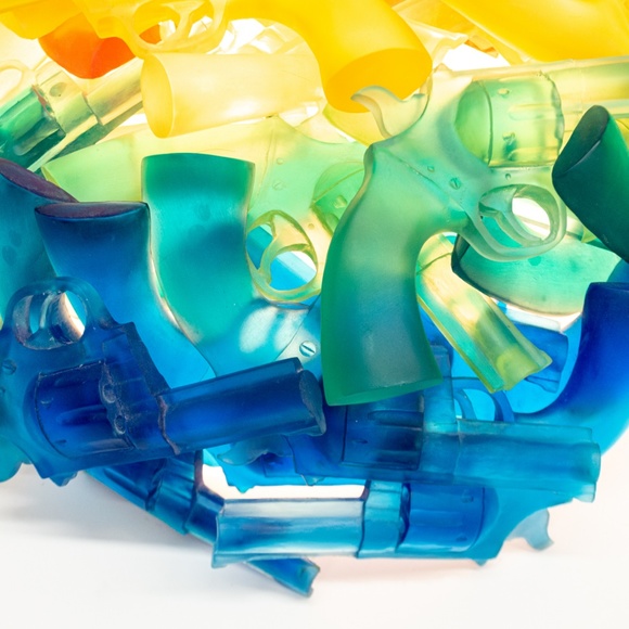 Gun Covered Wall Lamp Hanging lamp, plastic guns - Picture 6 of 8